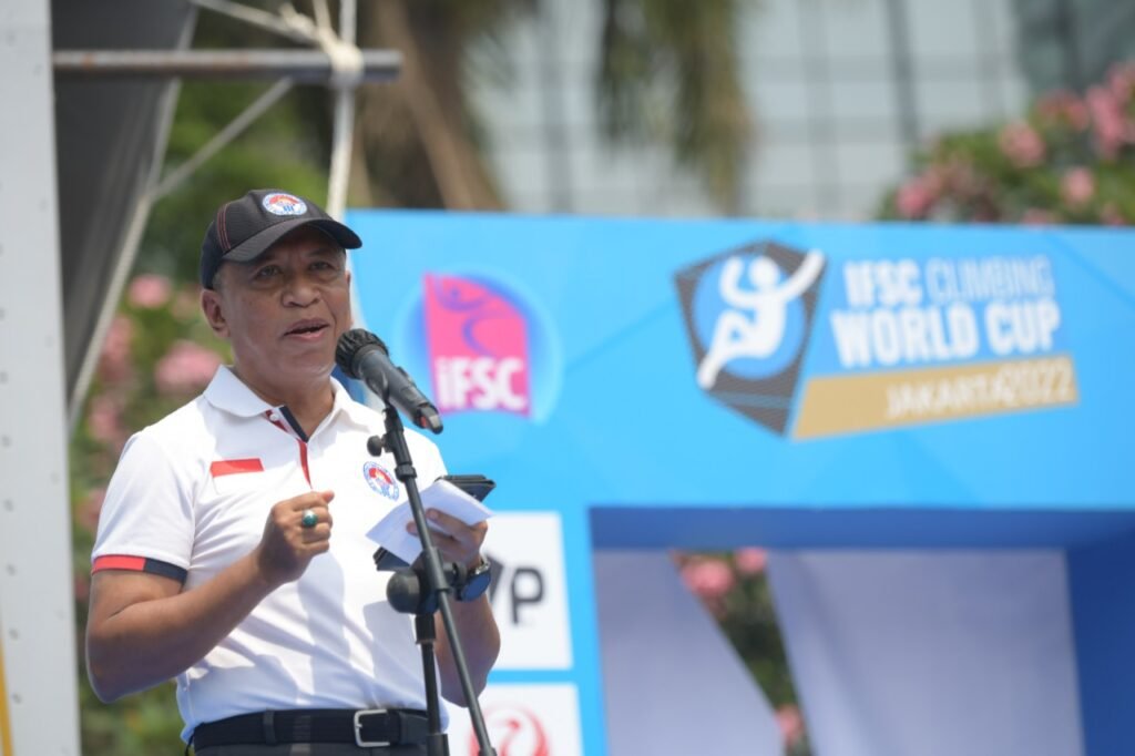 5951Menpora-Amali-Bangga-Kejuaraan-Dunia-Panjat-Tebing-Bisa-Diselenggarakan-di-Indonesia