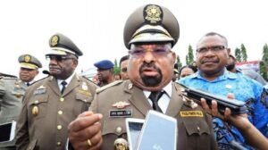 gubernur-papua-lukas-enembe
