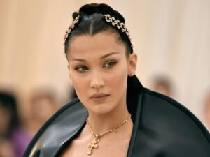 Bella-Hadid4