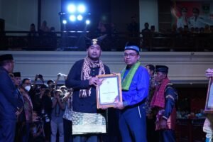 anugerah-buya-maarif