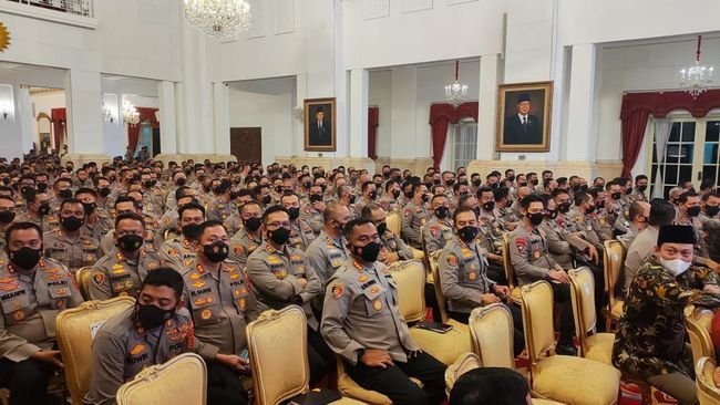 pejabat-polri-se-indonesia-berkumpul-di-istana-negara-2_169