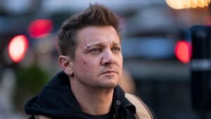 Jeremy-Renner-Hawkeye-770x434-1