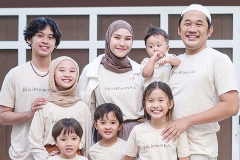 Zaskia-Adya-Mecca-Sukses-Bangun-Bisnis-Lewat-E-Commerce