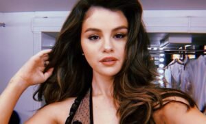 selena-gomez-lebih-bahagia-tak-peduli-kata-orang-lain-EekNdJYiTf