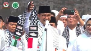 anies-orasi-monas