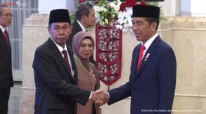 presiden-jokowi-melantik-ketua-kpk-sementara-nawawi-pomolango_731x407