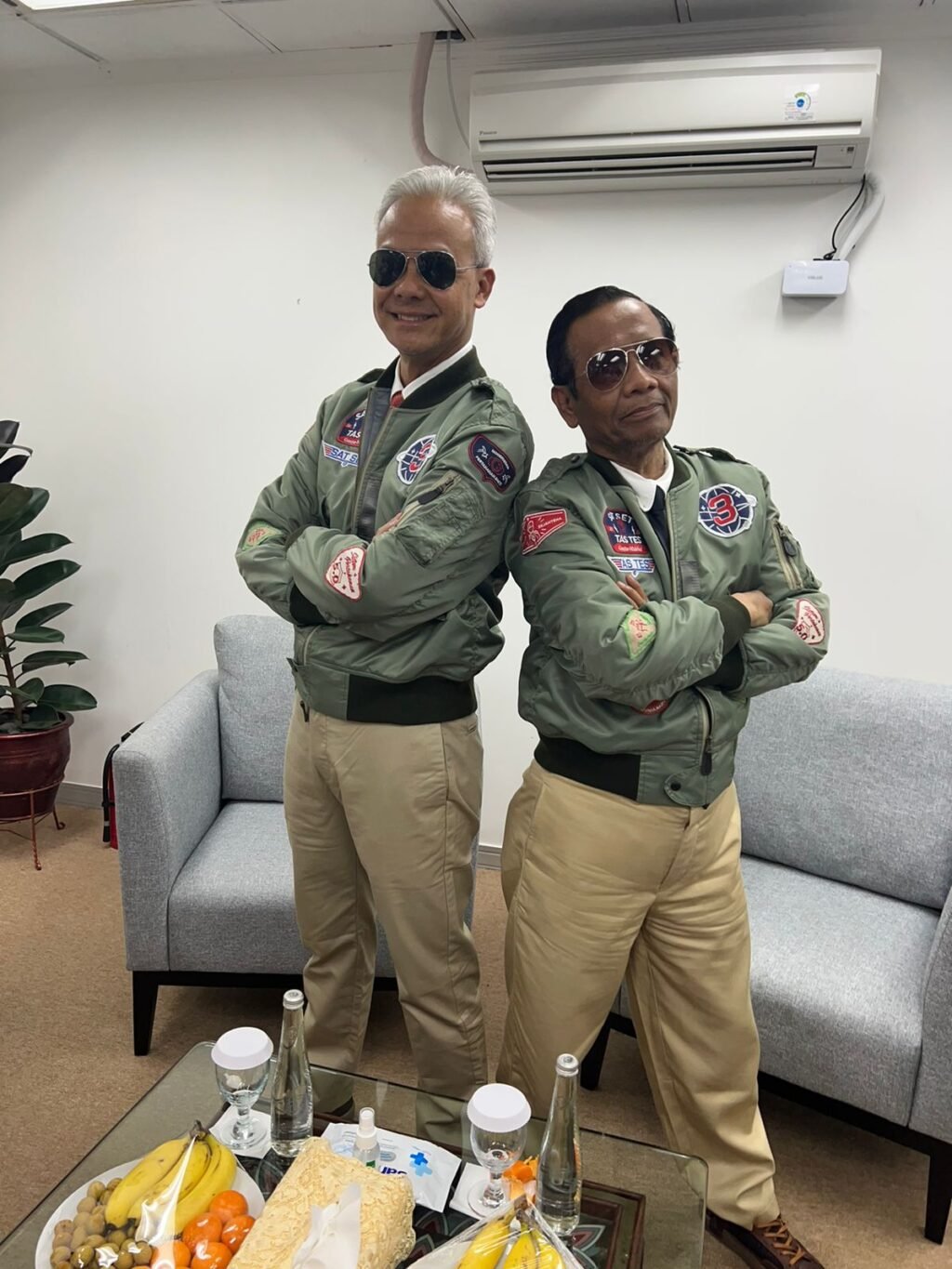 ganjar-mahfud-army