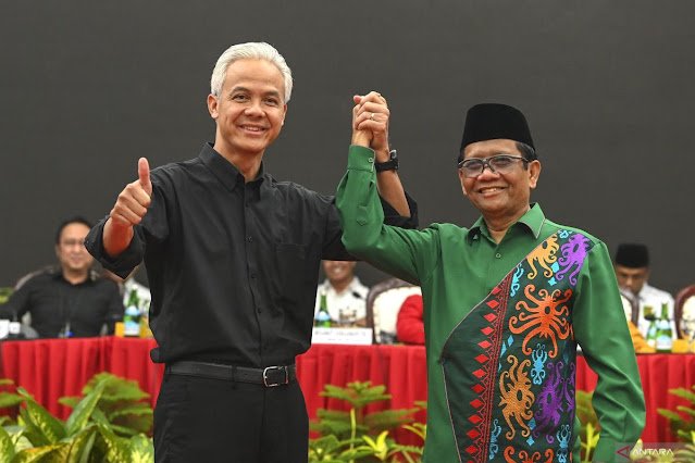 ganjar-pranowo-mahfud-1