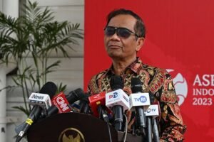mahfud-md-kacamata