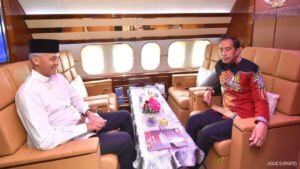 presiden-jokowi-dan-gubernur-jawa-tengah-ganjar-pranowo_1265_711