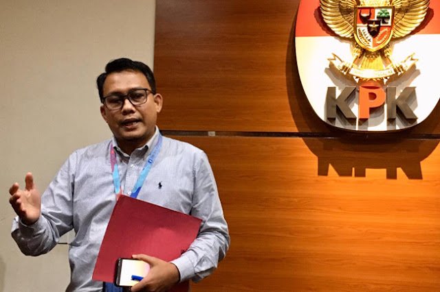 Ali_Fikri2