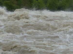 high-water-123200_640