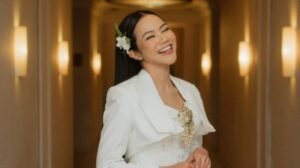 potret-yura-yunita-berkebaya-saat-manggung-instagramatyurayunita