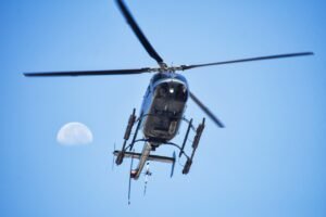 helicopter-5494068_1280