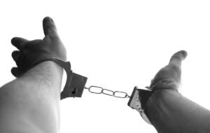 borgol-handcuffs-921290_1280