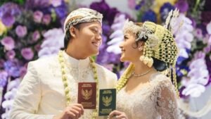 rizky-febian-dan-mahalini-resmi-menikah-pada-jumat-10-mei-2024_665_374