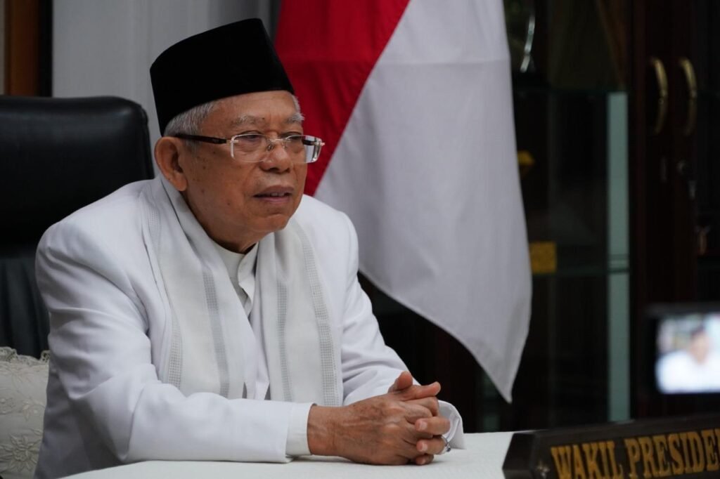 wapres-maruf-amin-jas-putih