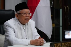 wapres-maruf-amin-jas-putih
