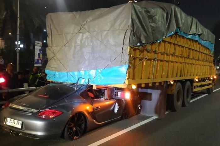 porsche-cayman-seruduk-20240619085053