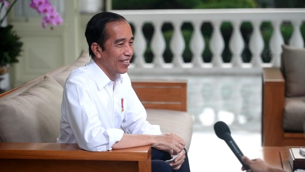 JOKOWI-ketawa