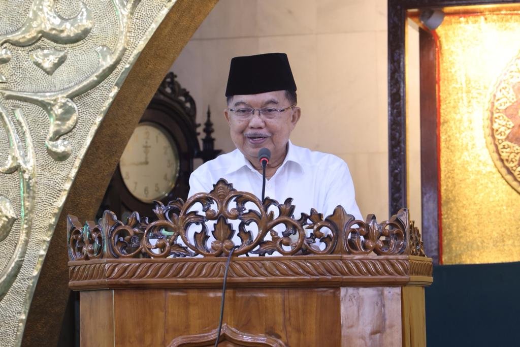 Jusuf-Kalla-Ketua-Umum-DMI-1