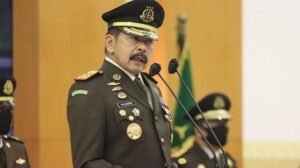 jaksa-agung-st-burhanuddin-saat-menjadi-inspektur-upacara