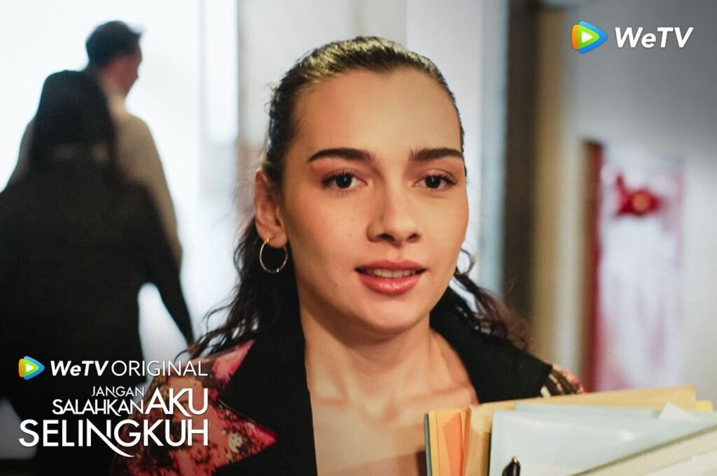 Dosma-Hazenbosch-sebagai-Lisa-di-WeTV-Original-Jangan-Salahkan-Aku-Selingkuh