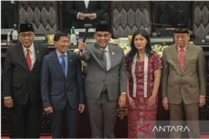 FOTO-ANGGOTA-MPR-RI