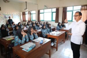 bima-arya-di-sekolah