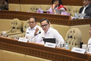 wamendagri-bima-rapat-dpr