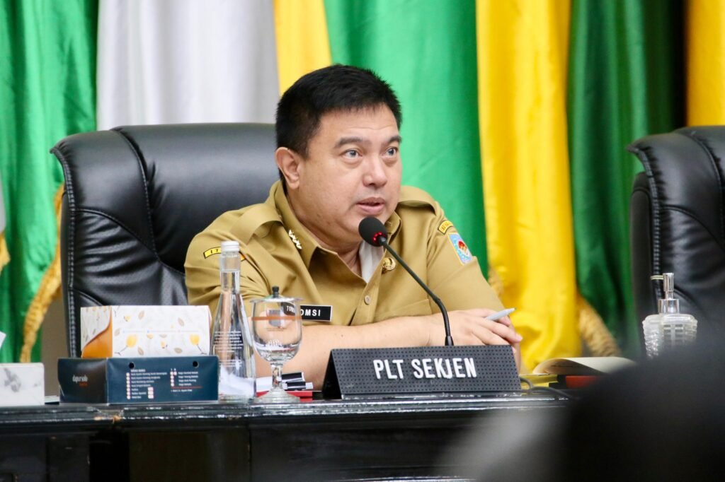 Plt-sekjen-kemendagri-Tomsi-Tohir
