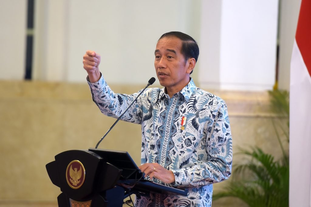 jokowi-kepal-tangan