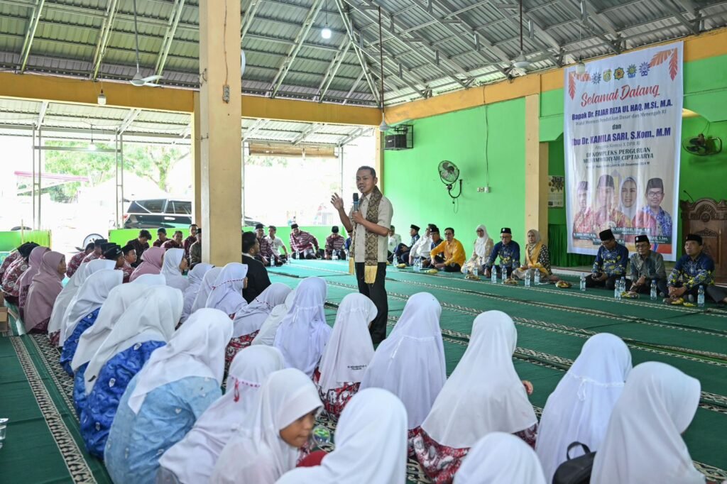 wamendikdasmen-fajar-pekanbaru