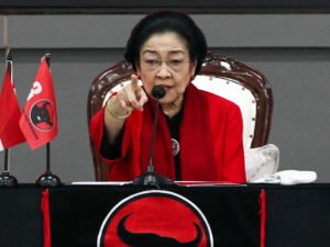 megawati-pidato-rakernas