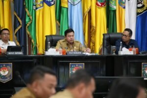plt-sekjen-kemendagri-rapat