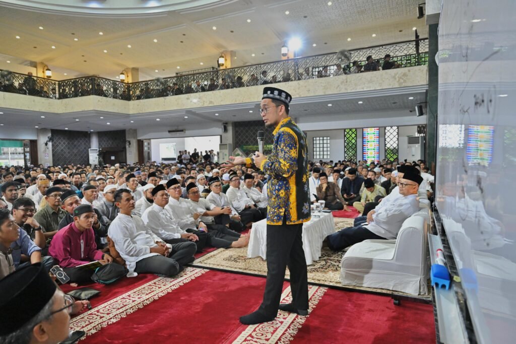 ustadz-ade-hidayat-di-kemendikdasmen