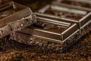 coklat-hitam