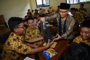 wamen-atip-di-inklusi-depok