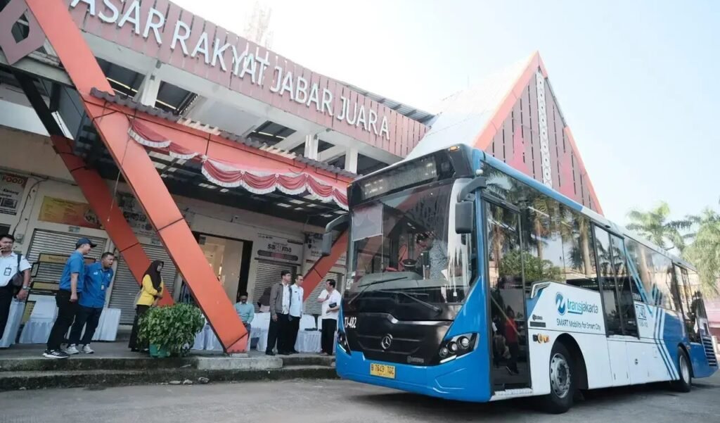 bus-trans-sawangan-lbak-bls-diskominfo