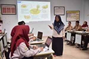guru-mengajar-1