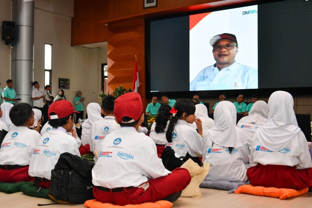 layar-pak-menteri-menyapa