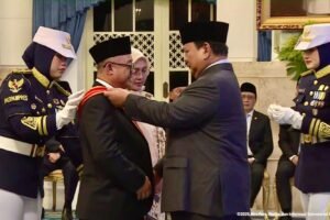 muti-penghargaan-prabowo