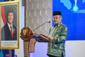 mendikdasmen-podium-ada-foto-prabowo