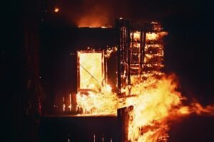burning-1851561_640