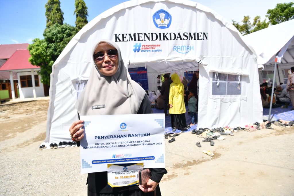 sekolah-bantuan-di-tenda