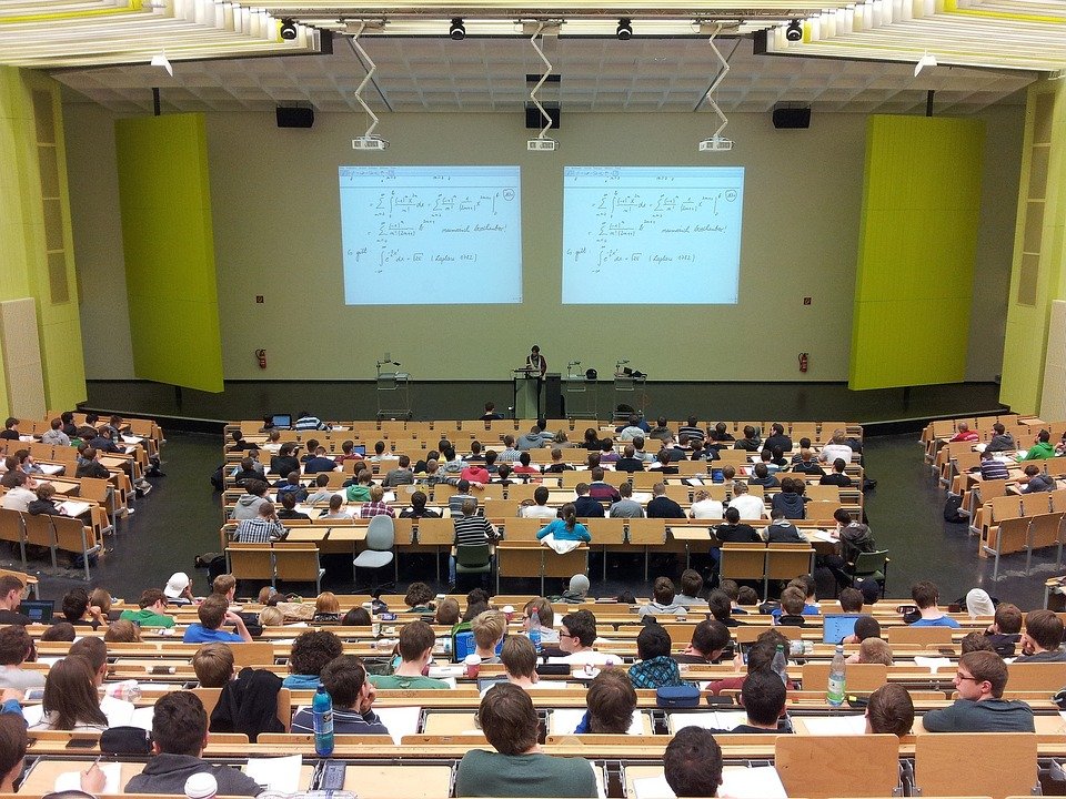 university-105709_960_720-1