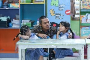 wamen-fajar-di-sekolah-3t