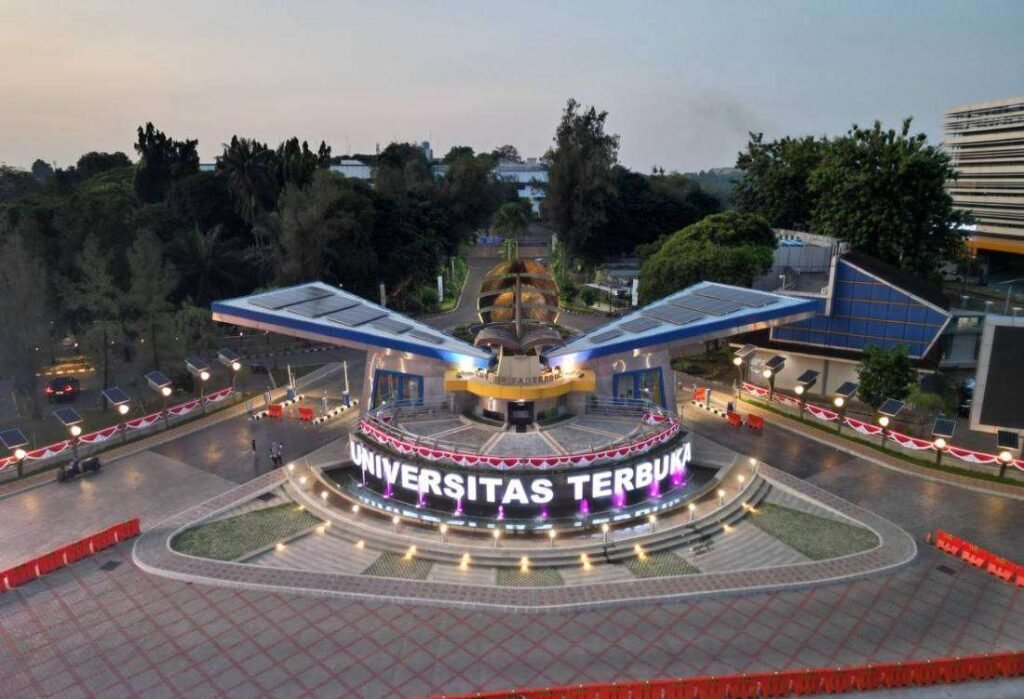 Gerbang-Universitas-Terbuka-2025