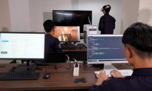 pratikum-lab-komputer-uper