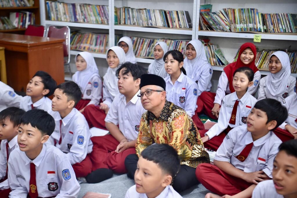 atip-dan-anak-anak-sd